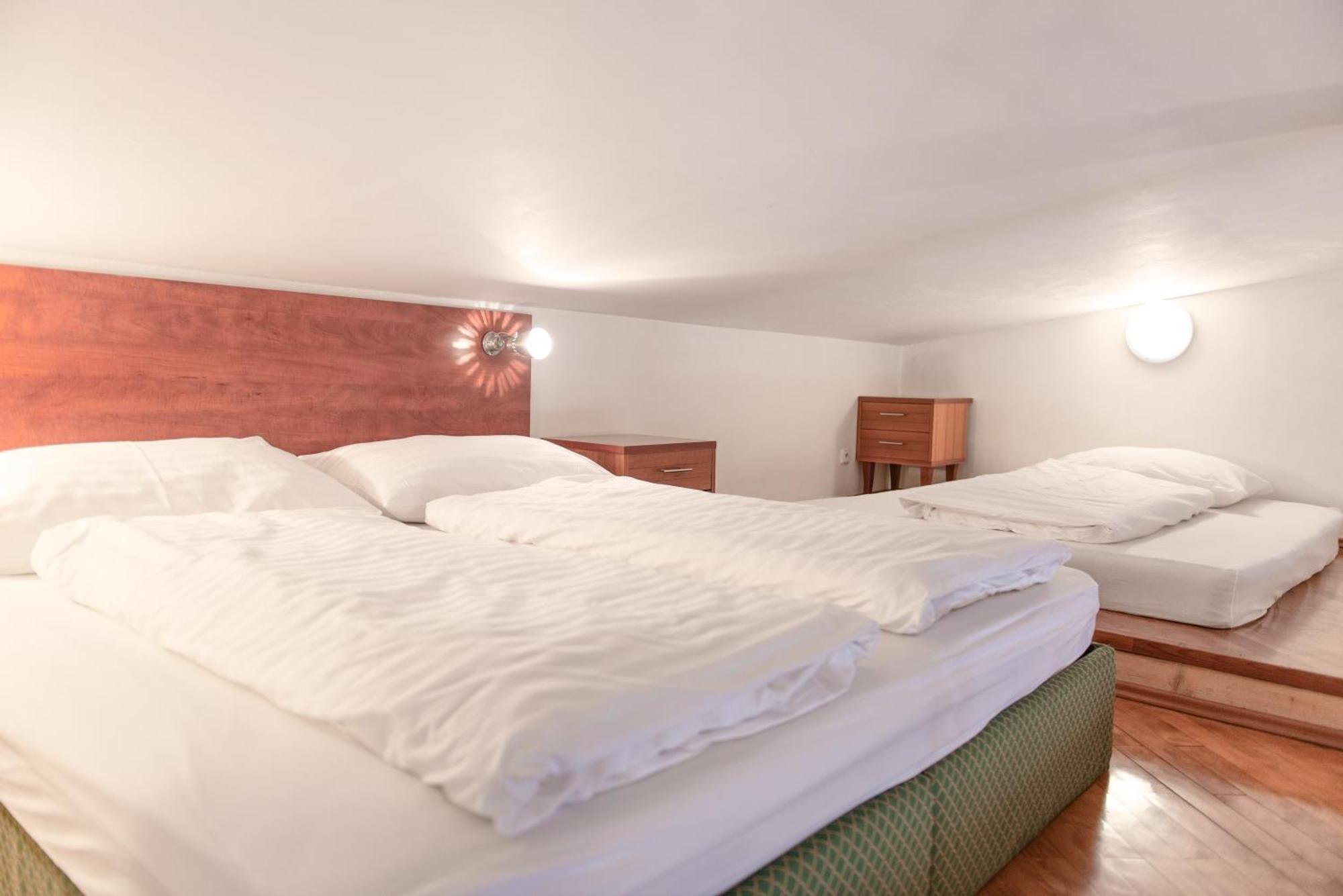 Moonlight Apartments Old Town Praha Bagian luar foto